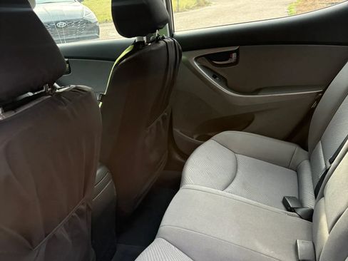 Used 2012 Hyundai Elantra GLS w/ Preferred Pkg 3 FWD image 18