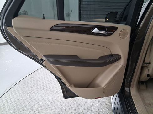 Used 2015 Mercedes-Benz ML 350 ML 350 image 32