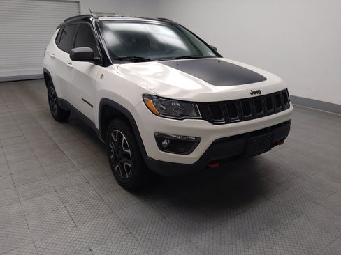 Used 2020 Jeep Compass Trailhawk AWD/4WD image 13