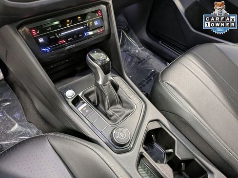 Used 2023 Volkswagen Tiguan SE R-Line AWD/4WD image 17