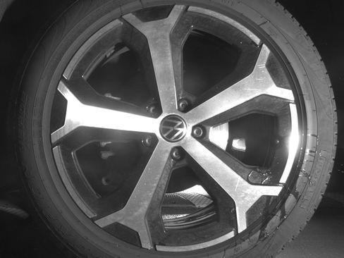 Used 2026 Volkswagen Tiguan SE AWD/4WD image 14