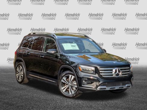 New 2026 Mercedes-Benz GLB 250 image 2
