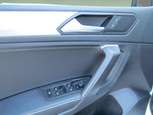 Used 2023 Volkswagen Tiguan S FWD image 17