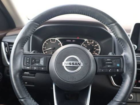 Used 2021 Nissan Rogue SL FWD image 14