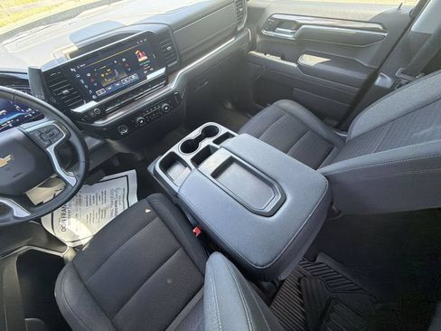 Used 2023 Chevrolet Silverado 1500 LT AWD/4WD image 21
