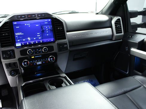 Used 2022 Ford F250 Lariat w/ Lariat Ultimate Package image 19