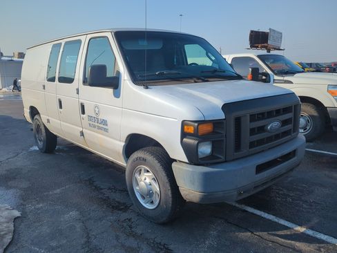 Used 2011 Ford E-250 and Econoline 250 w/ PWR Group image 1