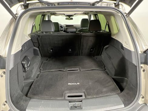Used 2023 Nissan Rogue Platinum AWD/4WD image 26