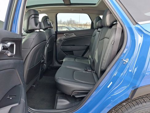 New 2026 Kia Sportage EX w/ EX Panorama Roof Package image 6