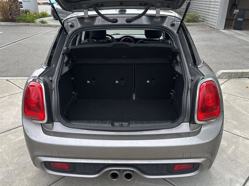 Used 2017 MINI Cooper S image 15