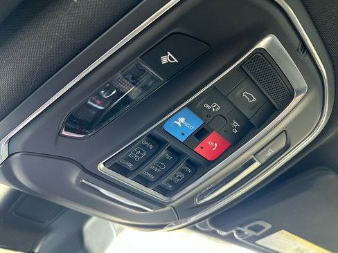 New 2026 Jeep Grand Cherokee Limited w/ Limited Altitude Package AWD/4WD image 53