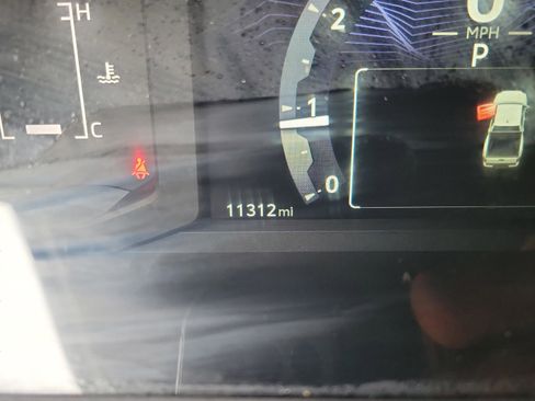 Certified 2025 Toyota Tacoma SR5 image 11