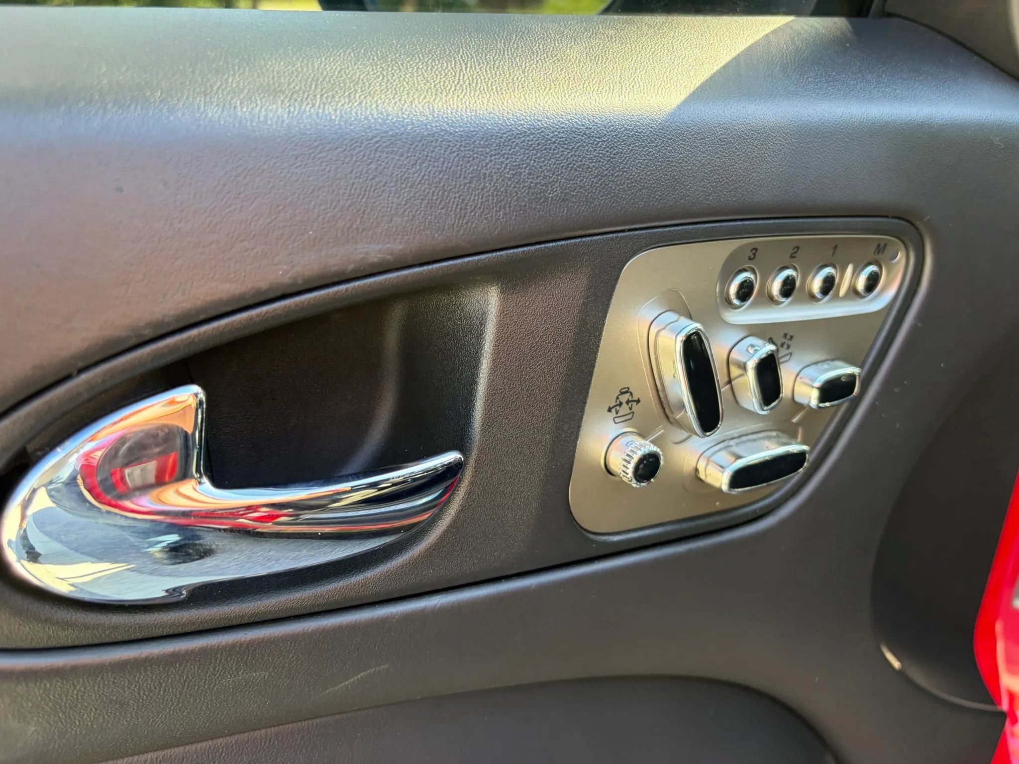 Used 2011 Jaguar XKR R RWD image 17