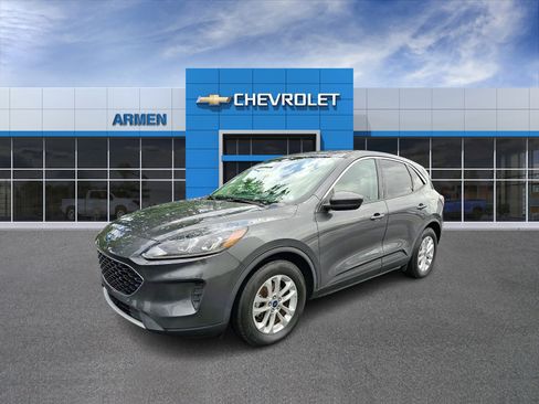 Used 2020 Ford Escape SE FWD image 4
