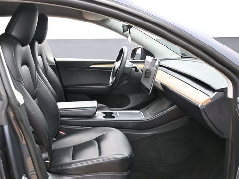 Used 2023 Tesla Model Y Long Range AWD/4WD image 39