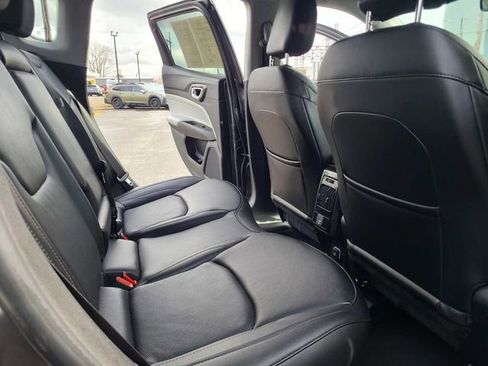 Used 2022 Jeep Compass Limited image 19