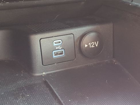 Used 2022 Ford Escape SE w/ SE Sport Appearance Package FWD image 13