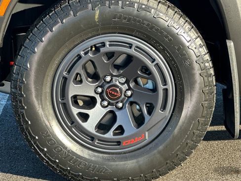 New 2026 Nissan Frontier PRO-4X w/ Pro Premium Package AWD/4WD image 33