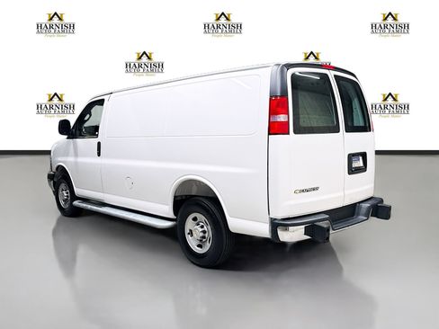 Used 2025 Chevrolet Express 2500 w/ Driver Convenience Package RWD image 9