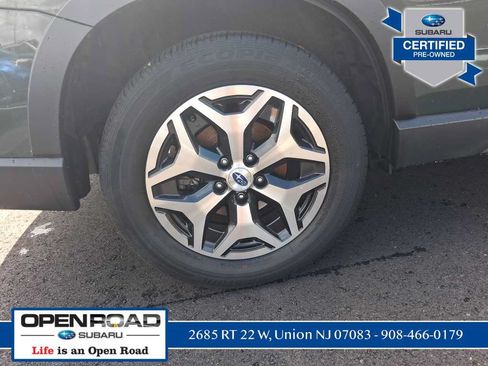 Used 2023 Subaru Forester Premium AWD/4WD image 12