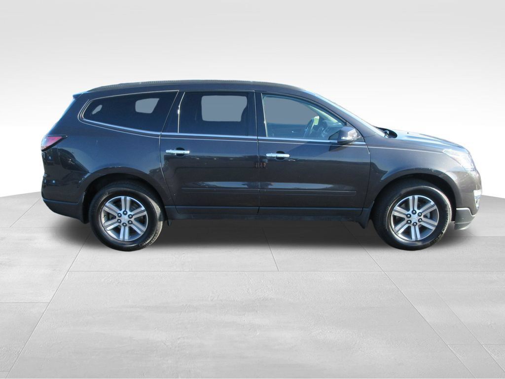 Certified 2017 Chevrolet Traverse LT FWD image 6