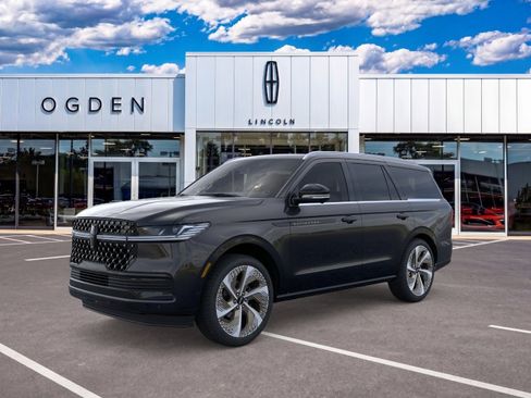 New 2026 Lincoln Navigator Black Label AWD/4WD image 1