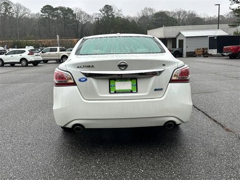 Used 2014 Nissan Altima 2.5 S w/ Display Audio Package image 6