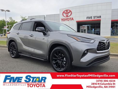 New 2026 Toyota Highlander XLE AWD/4WD image 1