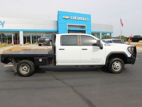 Used 2023 GMC Sierra 3500 Pro AWD/4WD image 9