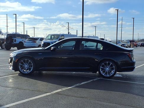 Used 2021 Cadillac CT5 V w/ Platinum Package image 31