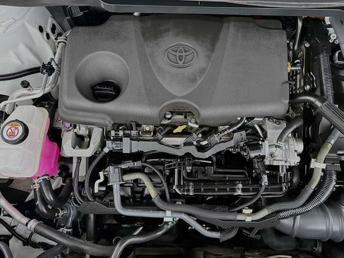 Used 2022 Toyota Sienna XSE FWD image 30