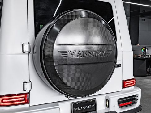 Used 2025 Mercedes-Benz G 63 AMG 4MATIC image 29