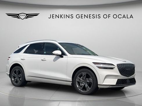 Certified 2024 Genesis Electrified GV70 AWD/4WD image 9