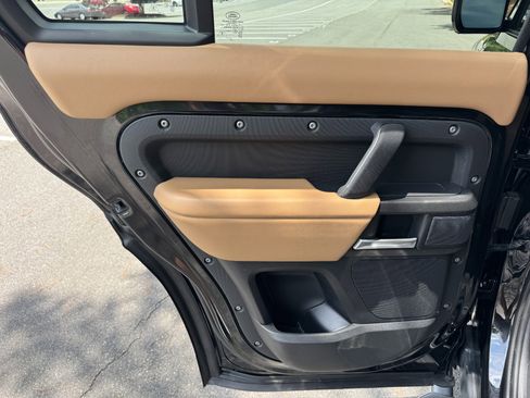 Used 2025 Land Rover Defender 130 V8 AWD/4WD image 46
