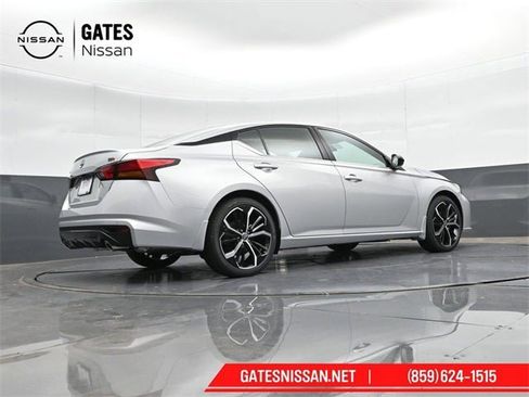 New 2025 Nissan Altima 2.5 SR image 41