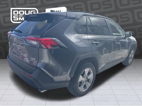 Used 2025 Toyota RAV4 XLE AWD/4WD image 5