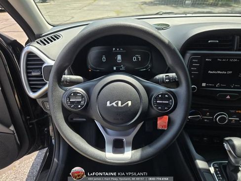 Certified 2023 Kia Soul LX w/ Option Group 015 FWD image 18