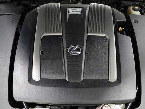 Used 2018 Lexus LS 500 w/ Interior Upgrade Package RWD image 40