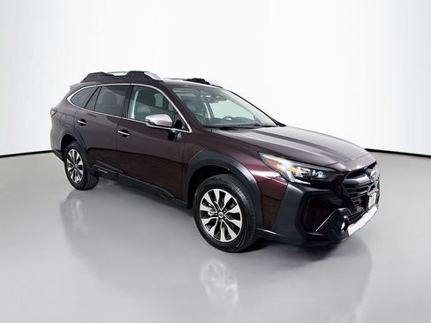 Used 2025 Subaru Outback Touring XT w/ Tech Package 3 AWD/4WD image 1