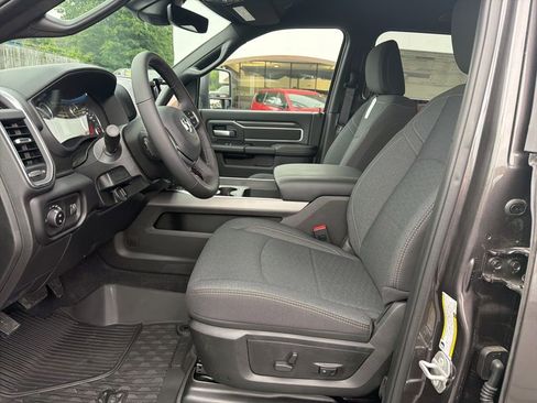 New 2026 RAM 2500 Big Horn AWD/4WD image 27