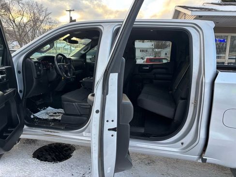 Used 2021 Chevrolet Silverado 1500 Custom AWD/4WD image 5