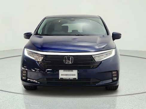 Used 2023 Honda Odyssey Touring image 2
