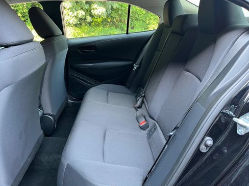 Used 2025 Toyota Corolla LE FWD image 23