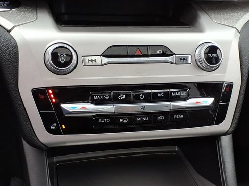 Used 2022 Ford Explorer Timberline AWD/4WD image 23