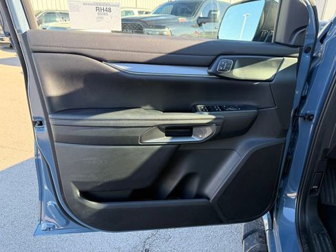 New 2025 Ford Ranger Lariat w/ FX4 Off-Road Package image 8