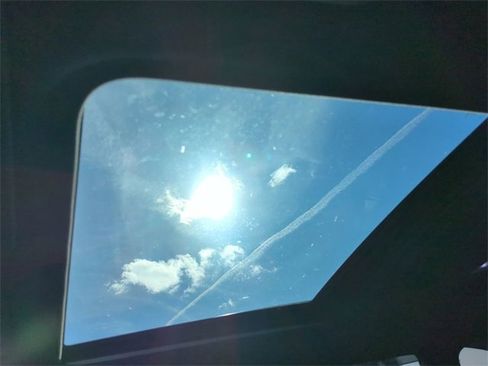 Used 2025 Subaru Forester Premium w/ Convenience Package #2 image 19