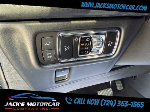 Used 2023 Lincoln Nautilus Reserve w/ Monochromatic Package image 24