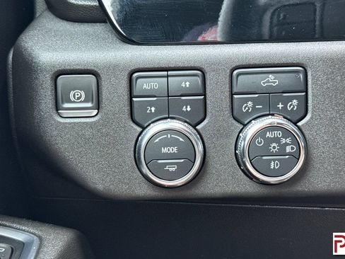 Used 2024 GMC Sierra 1500 Elevation AWD/4WD image 30