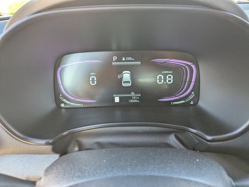 Certified 2025 Kia Soul LX w/ LX Technology Package image 30