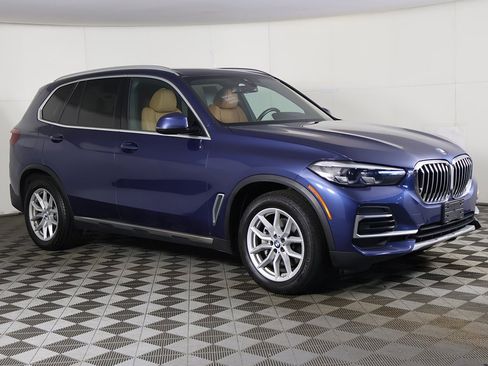 Used 2023 BMW X5 xDrive40i w/ Climate Comfort Package image 51